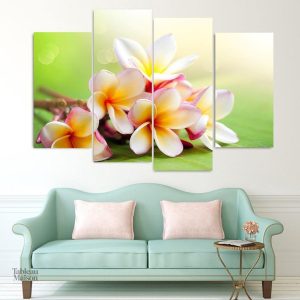 Tableau floral de frangipaniers colorés