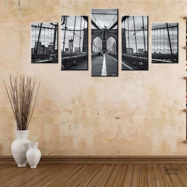 Vue artistique en noir et blanc du Pont de Brooklyn