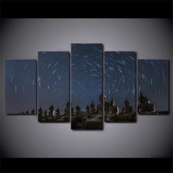 Art mural Bouddha sous un ciel étoilé mystique