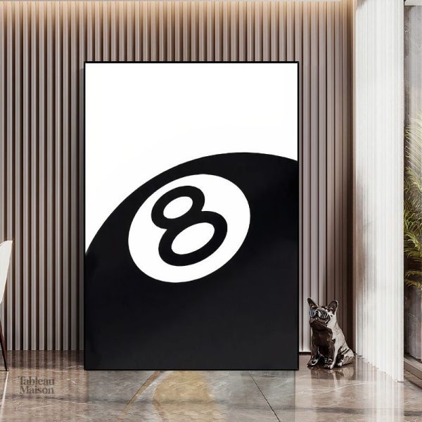 Œuvre d'art stylisée, boule noire de billard