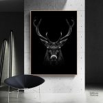 Tableau décoratif de cerf avec fond noir moderne