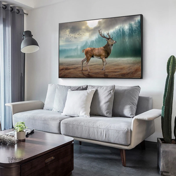 Détails d'un tableau de cerf dans un paysage montagnard