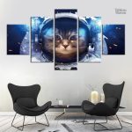 Illustration d'un chat astronauté flottant dans l'espace