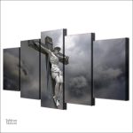 Art religieux : tableau du Christ crucifié en couleur classique