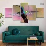 Tableau artistique représentant un colibri vibrant
