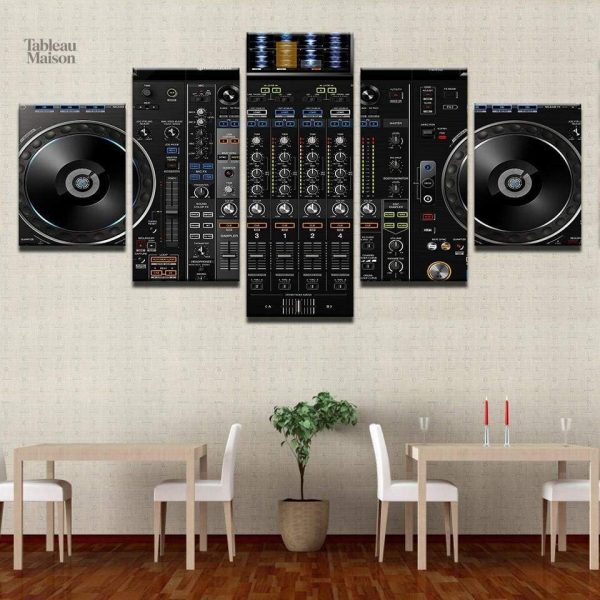 Tableau design moderne avec un mélange de styles artistiques