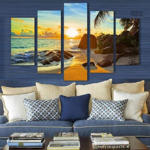 Décoration de salle de bain avec paysage marin apaisant