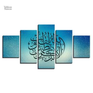 Œuvre de calligraphie sur fond bleu original