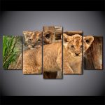 Illustration artistique de lionceaux sur toile