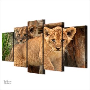 Tableau coloré représentant des lionceaux adorables