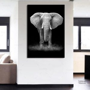 Décoration murale monochrome représentant un éléphant