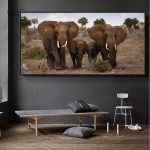 Art mural éléphant sur toile évoquant l'harmonie familiale