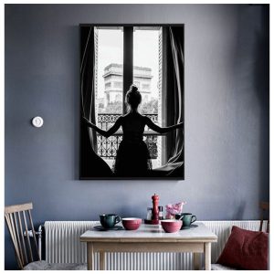 Tableau femme à la fenêtre, ambiance artistique et contemplative