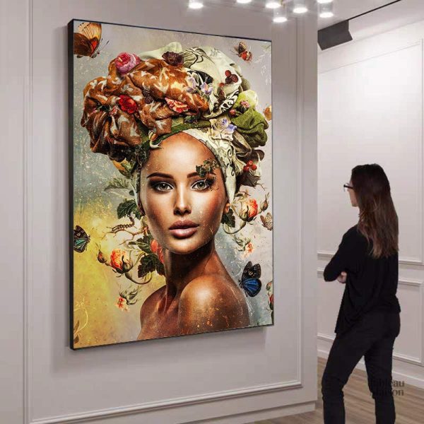 Tableau vibrant de fleurs et silhouette féminine