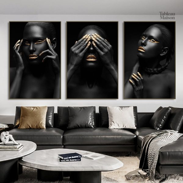 Art mural représentant une silhouette féminine en noir et or