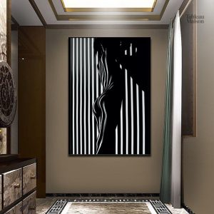 Œuvre artistique représentant une femme nue moderne