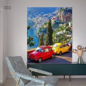 Tableau voiture avec Fiat 500 et paysage côtier