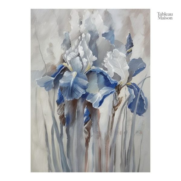 Composition artistique florale dans des tons blancs et bleus