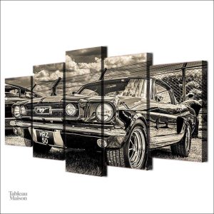 Art mural illustrant la légendaire Mustang de 1965