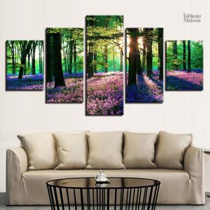 Tableau Forêt fleurie : paysage coloré et vivant