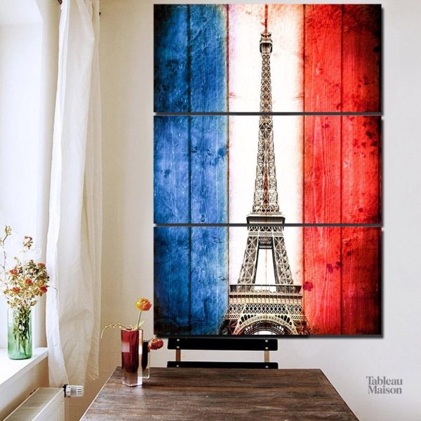 Tableau symbolisant la culture française avec des motifs emblématiques