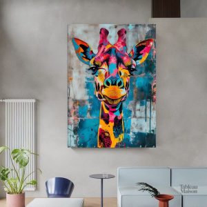 Œuvre de street art représentant une girafe stylisée