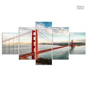 Vue artistique du Golden Gate, emblème de San Francisco