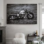 Tableau moto avec logo Harley Davidson emblématique