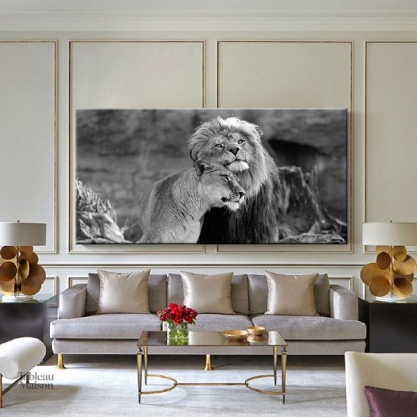 Art mural monochrome représentant un lion et une lionne