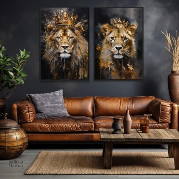 Tableau élégant d'un lion avec une couronne dorée