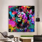 Tableau multicolore représentant un lion majestueux