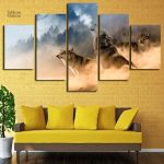 Illustration de loup dans un paysage brumeux captivant