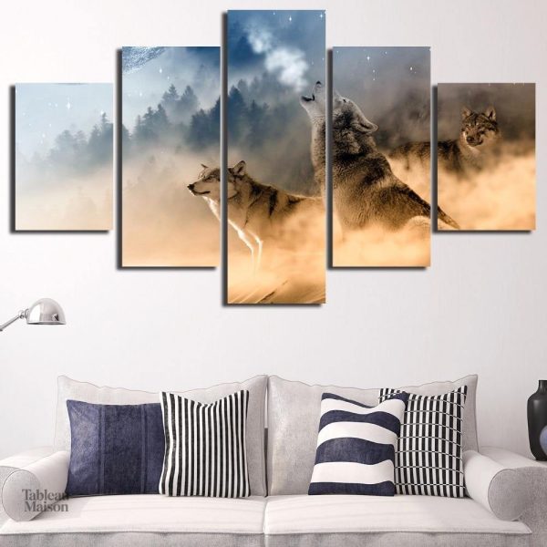 Oeuvre d'art loup entouré de voiles de brume