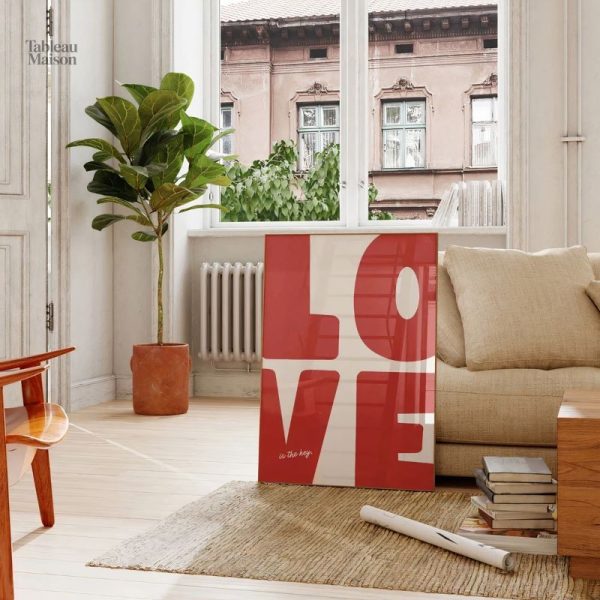 Tableau contemporain avec le mot LOVE en vedette