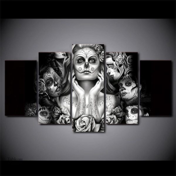Tableau captivant avec motifs de masques mystérieux