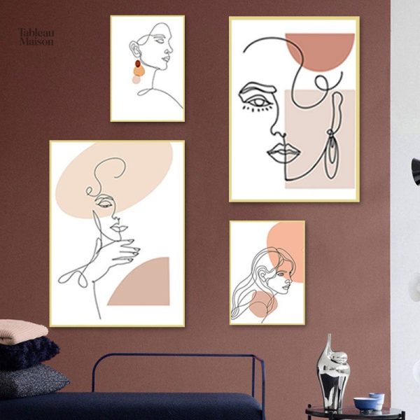 Art mural représentant une femme dans un style épuré