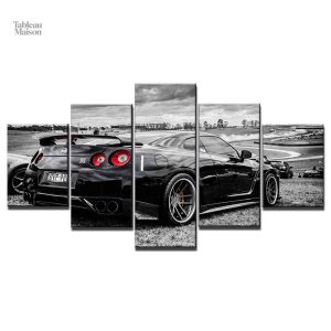 Art mural représentant la célèbre Nissan GT-R