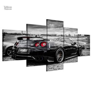 Tableau artistique dédié à la Nissan GT-R emblématique
