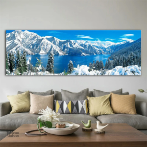 Tableau montagne coloré ajoutant une touche nature à votre intérieur