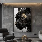 Panthère noire élégante avec des détails dorés