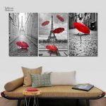 Tableau Paris avec des parapluies colorés en toile artistique