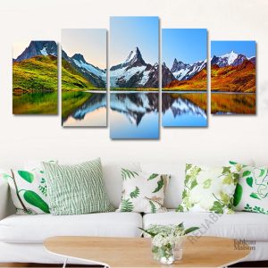 Décoration murale représentant des montagnes majestueuses