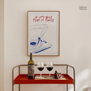 Œuvre minimaliste sur le thème du vinyle