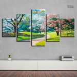 Décor mural art nature avec un sentier au printemps