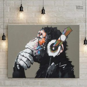 Tableau singe portant un casque coloré