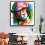 Décor mural coloré d'un singe, design moderne et ludique