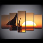 Décor mural avec un paysage de coucher de soleil apaisant