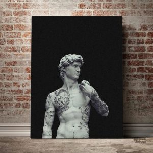 Tableau de la statue de David avec tatouages artistiques