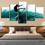 Tableau surfeur en couleurs vives pour ambiance marine