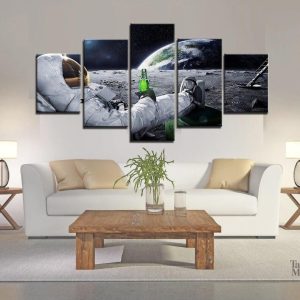 Art mural représentant l'espace et ses merveilles